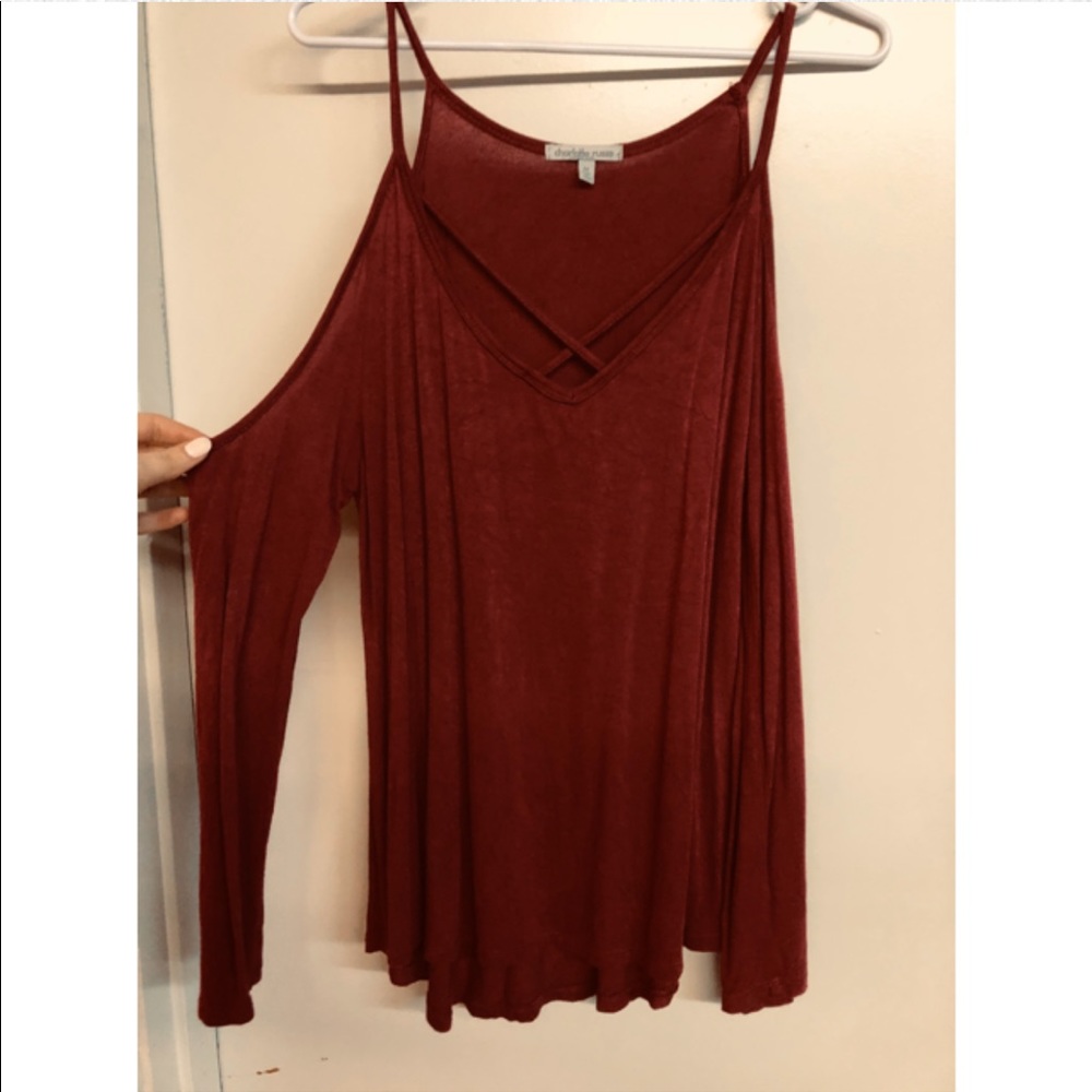 Cold shoulder top!